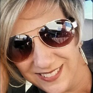 Meet your Posher, Lori